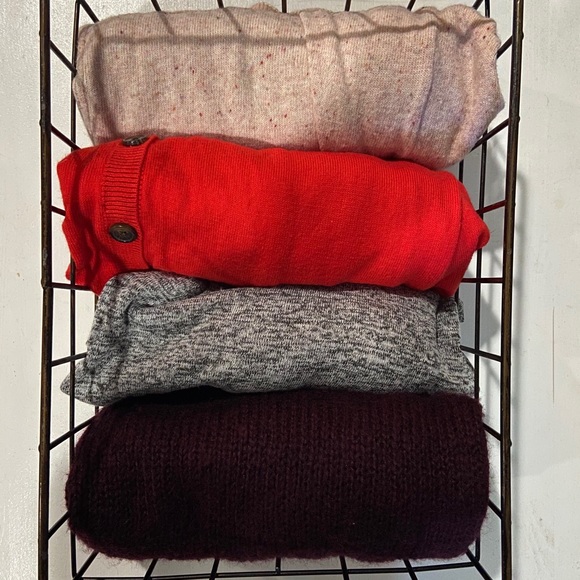 NOT SO MYSTERY sweater reseller box - Picture 3 of 8